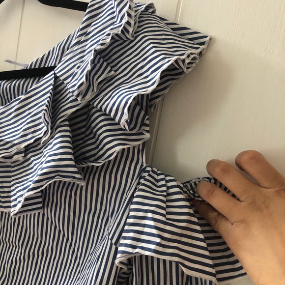 Leith Striped One Shoulder Ruffle Top - Picture 4 of 7